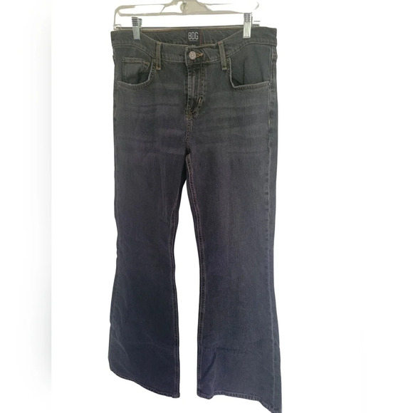 BDG  Low-Rise Flare Jean - Picture 2 of 6